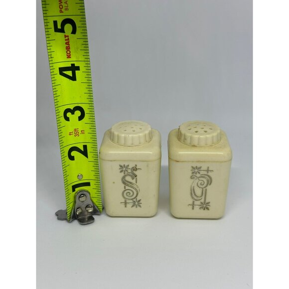 VTG Lustro-Ware Chef Salt & Pepper Shaker White MidCentury Plastic - Picture 5 of 5